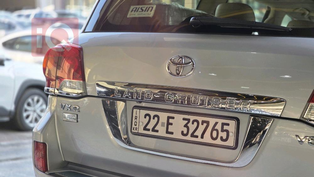 تويوتا لاندكروزر